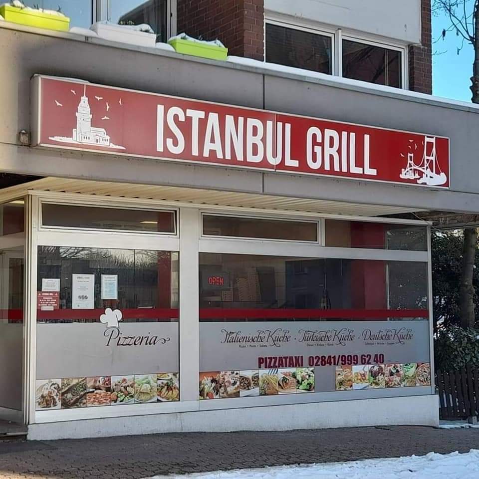 Istanbul Grill Moers, Außenansicht mit Leuchtreklame